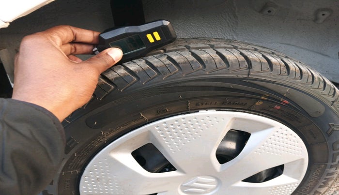 2025 Maruti Alto K10 VXI PLUS AMT, Petrol, Automatic, 1,128 km, tyre