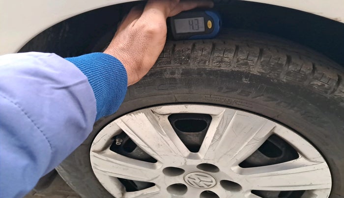 2011 Volkswagen Polo TRENDLINE 1.2L PETROL, Petrol, Manual, 61,694 km, tyre