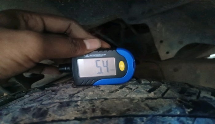 2017 Mahindra Scorpio S4 PLUS 1.99 INTELLI-HYBRID, Diesel, Manual, 99,316 km, tyre