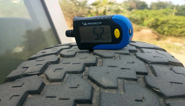 2021 Mahindra Bolero B6 (O), Diesel, Manual, 74,357 km, tyre