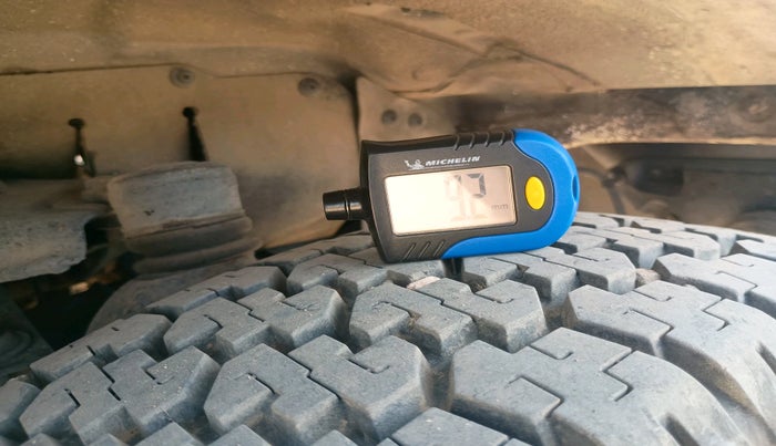 2021 Mahindra Bolero B6 (O), Diesel, Manual, 74,357 km, tyre