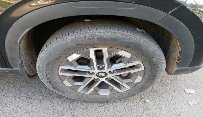 2023 Hyundai VENUE SX 1.5 CRDI, Diesel, Manual, 50,073 km, tyre