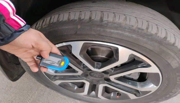 2022 Jeep Compass MODEL S (O) 1.4 PETROL DCT, Petrol, Automatic, 59,784 km, tyre