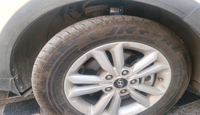 2016 Hyundai Creta SX PLUS 1.6 PETROL, Petrol, Manual, 55,310 km, tyre