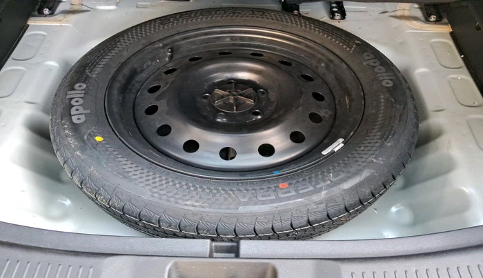 2023 Maruti Grand Vitara SIGMA SMART HYBRID, Petrol, Manual, 17,645 km, tyre