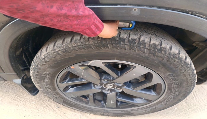 2022 Tata Safari XZA PLUS, Diesel, Automatic, 1,07,322 km, tyre