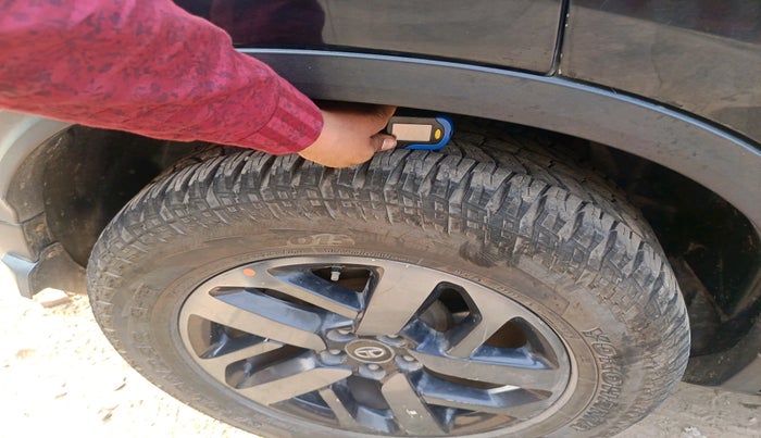 2022 Tata Safari XZA PLUS, Diesel, Automatic, 1,07,322 km, tyre