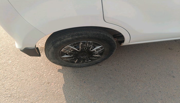 2021 Maruti Alto LXI O, Petrol, Manual, 68,481 km, tyre