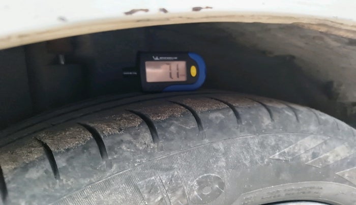 2018 Maruti Ertiga VDI SHVS, Diesel, Manual, 1,45,122 km, tyre