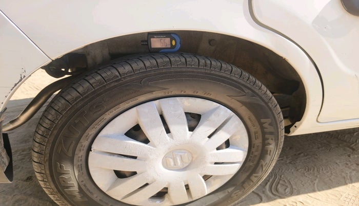 2016 Maruti Alto 800 LXI, Petrol, Manual, 85,257 km, tyre