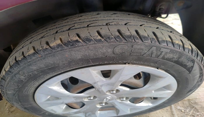 2016 Hyundai Grand i10 SPORTZ 1.1 CRDI, Diesel, Manual, 67,020 km, tyre