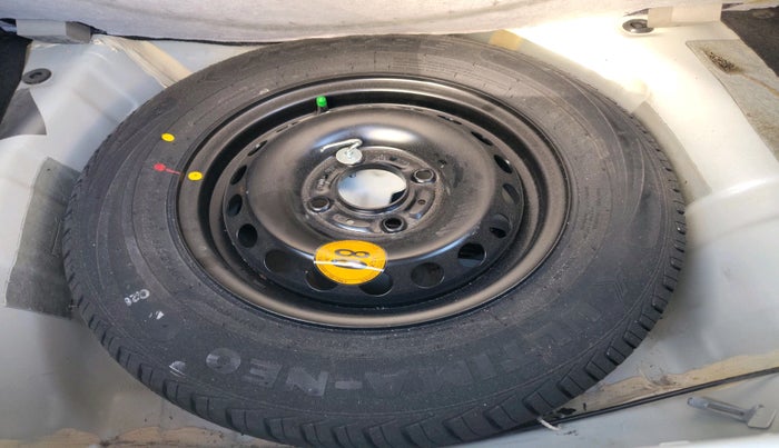 2022 Tata Tiago XZA PETROL, Petrol, Automatic, 27,816 km, tyre