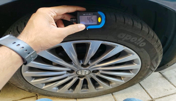 2018 Maruti Ciaz ALPHA  AT 1.4  PETROL, Petrol, Automatic, 52,402 km, tyre