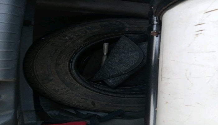 2021 Hyundai GRAND I10 NIOS SPORTZ 1.2 KAPPA VTVT CNG, Petrol, Manual, 36,572 km, tyre