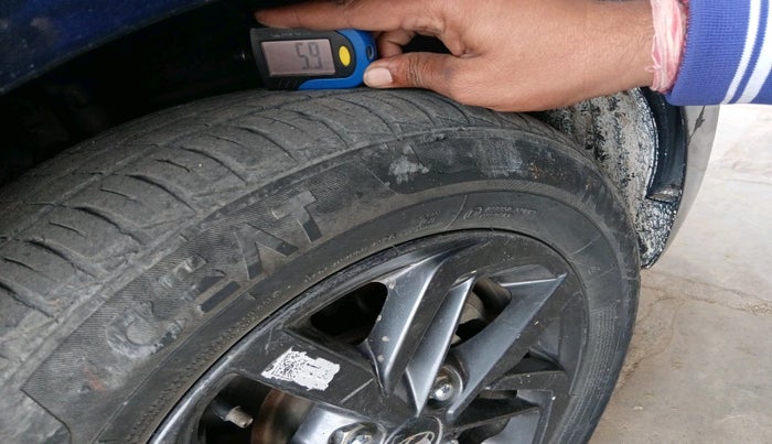 2021 Hyundai GRAND I10 NIOS SPORTZ 1.2 KAPPA VTVT CNG, Petrol, Manual, 36,572 km, tyre