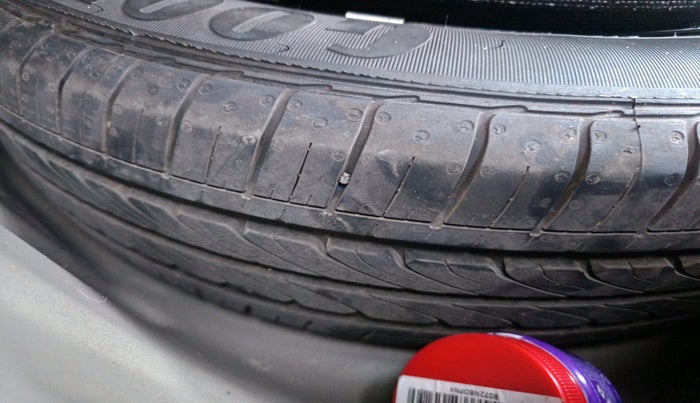 2021 Maruti Ciaz SIGMA 1.5 SHVS MT  PETROL, Petrol, Manual, 44,720 km, tyre