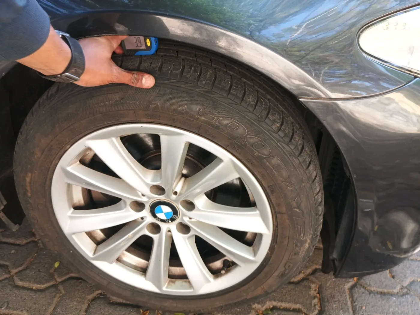 2012 BMW 5 Series 520D 2.0, Diesel, Automatic, 71,849 km, tyre