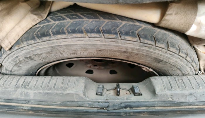 2011 Hyundai i10 MAGNA 1.2, Petrol, Manual, 62,373 km, tyre