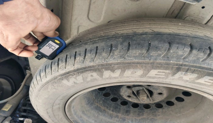 2022 KIA CARENS LUXURY PLUS 1.5 DIESEL AT 6 STR, Diesel, Automatic, 84,892 km, tyre