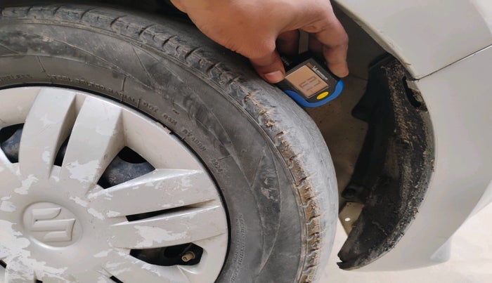 2015 Maruti Alto 800 LXI, Petrol, Manual, 1,43,709 km, tyre