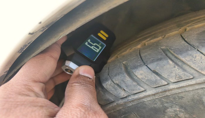 2015 Hyundai Elite i20 SPORTZ 1.4 CRDI, Diesel, Manual, 67,297 km, tyre