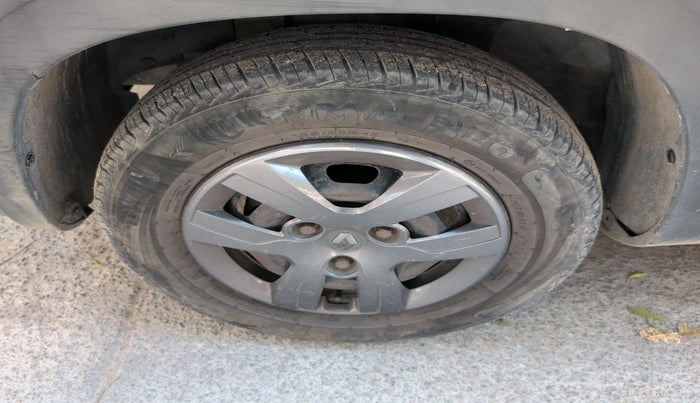 2017 Renault Kwid RXT 1.0, Petrol, Manual, 87,963 km, tyre