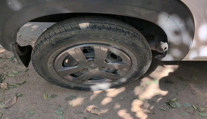 2017 Renault Kwid RXT 1.0, Petrol, Manual, 87,963 km, tyre