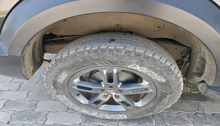 2023 Mahindra Thar LX HARD TOP 4WD MT, Diesel, Manual, 66,682 km, tyre