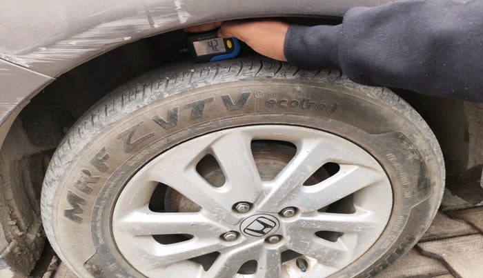 2015 Honda Mobilio 1.5L I-DTEC S, Diesel, Manual, 2,17,714 km, tyre