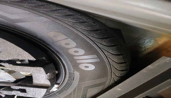 2016 Volkswagen Polo GT TSI AT, Petrol, Automatic, 1,11,408 km, tyre