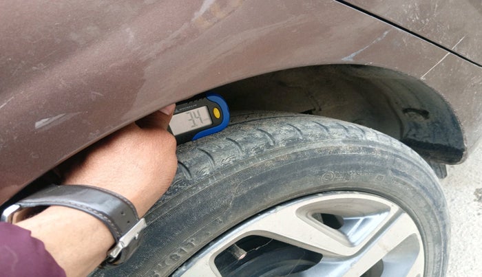 2020 Hyundai AURA SX 1.2, Petrol, Manual, 37,692 km, tyre