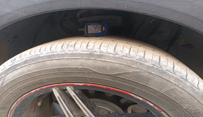 2019 Hyundai Creta E PLUS 1.4 DIESEL, Diesel, Manual, 1,57,313 km, tyre