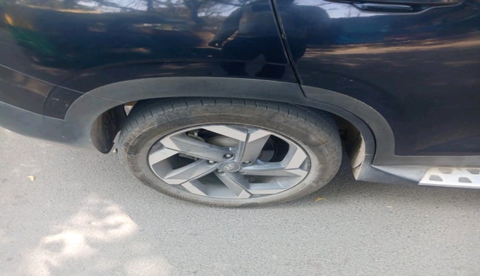 2021 Hyundai ALCAZAR 2.0 SIGNATURE (O) AT 6STR, Petrol, Automatic, 46,715 km, tyre