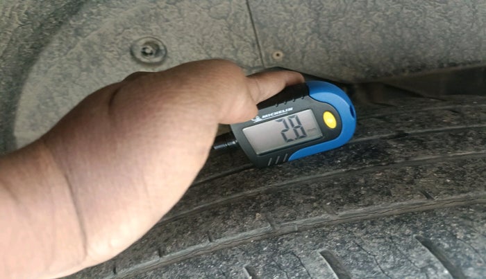 2018 Mahindra XUV500 W6, Diesel, Manual, 35,057 km, tyre