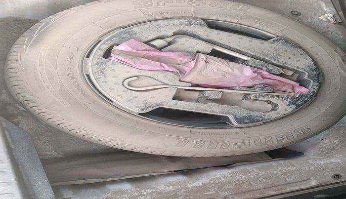 2018 Maruti Vitara Brezza ZDI PLUS AMT, Diesel, Automatic, 93,586 km, tyre