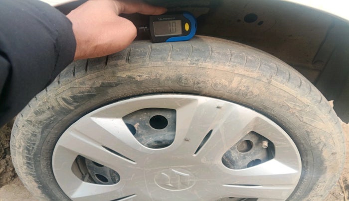 2013 Maruti Wagon R 1.0 VXI, Petrol, Manual, 1,47,626 km, tyre