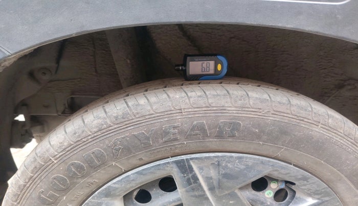 2025 Hyundai VENUE SX 1.2 PETROL, Petrol, Manual, 2,835 km, tyre