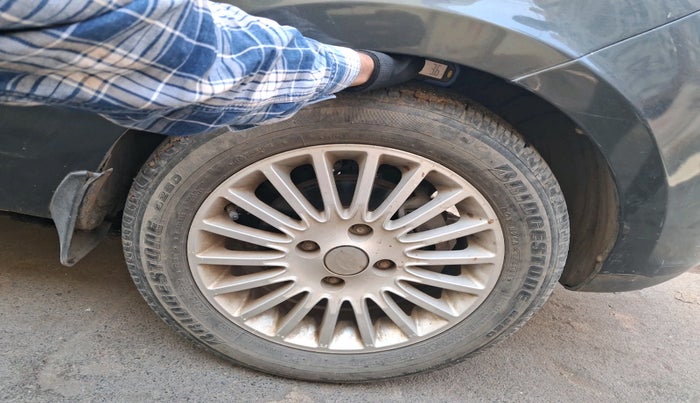 2015 Tata Zest XT 90PS DIESEL, Diesel, Manual, 88,236 km, tyre