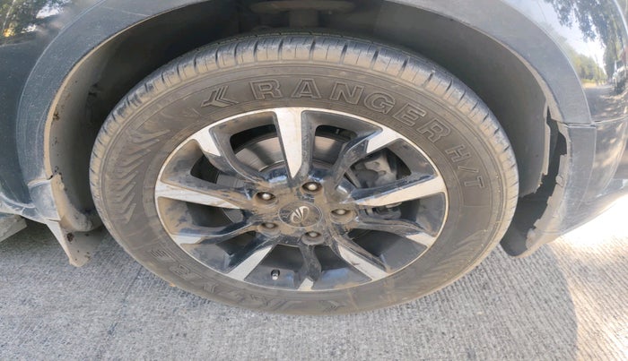 2020 Mahindra XUV500 W11, Diesel, Manual, 1,12,168 km, tyre