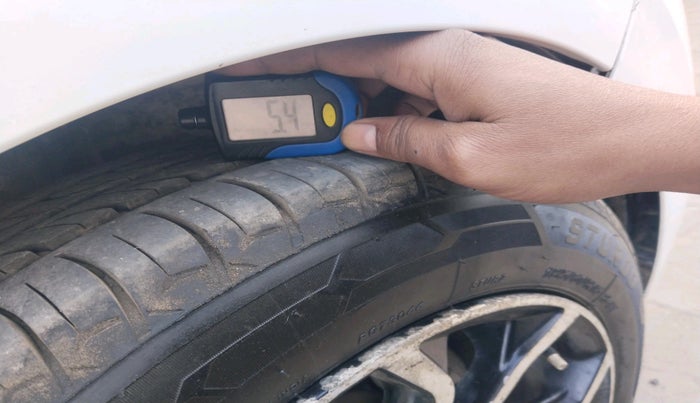 2021 Hyundai AURA S 1.2 CNG, Petrol, Manual, 1,35,232 km, tyre