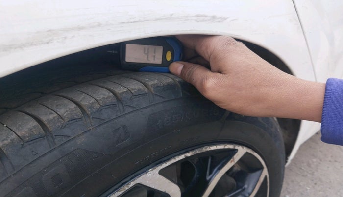 2021 Hyundai AURA S 1.2 CNG, Petrol, Manual, 1,35,232 km, tyre