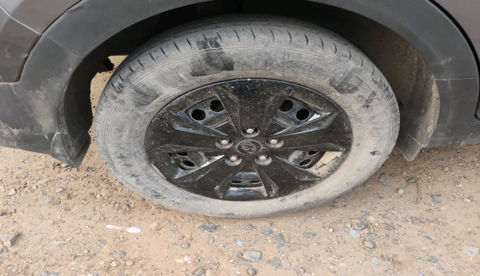 2018 Hyundai Creta E PLUS 1.6 PETROL, Petrol, Manual, 40,070 km, tyre