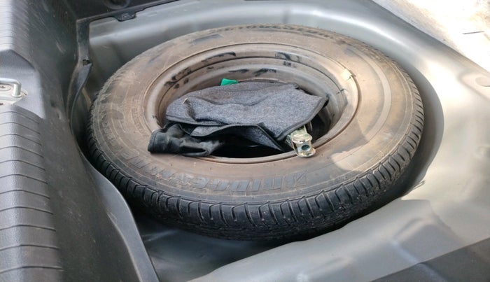 2016 Hyundai Elite i20 SPORTZ 1.2, Petrol, Manual, 49,026 km, tyre