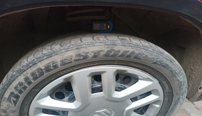 2017 Maruti Vitara Brezza VDI (O), Diesel, Manual, 1,37,952 km, tyre