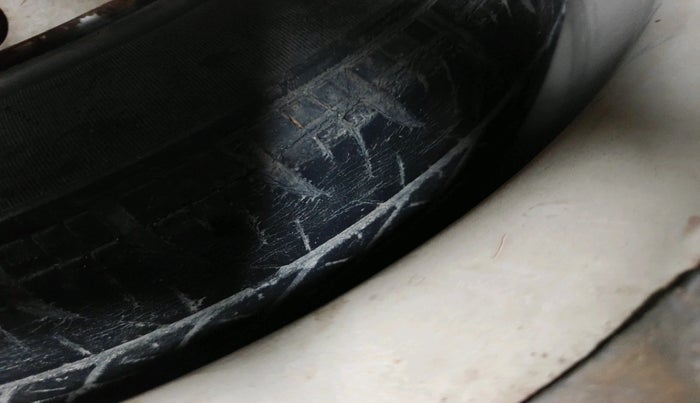 2011 Maruti Swift LXI, Petrol, Manual, 52,081 km, tyre