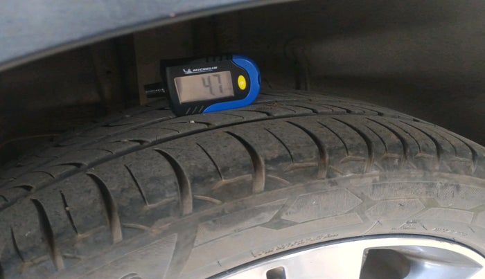 2015 Hyundai i20 Active 1.4 S, Diesel, Manual, 1,49,006 km, tyre