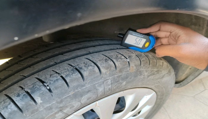 2012 Toyota Etios GD, Diesel, Manual, 1,60,272 km, tyre