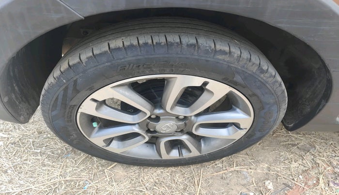 2017 Hyundai i20 Active 1.2 SX, Petrol, Manual, 65,992 km, tyre