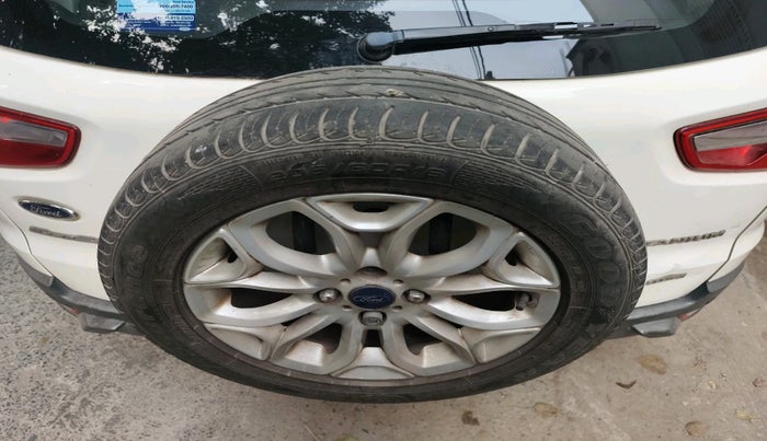 2017 Ford Ecosport TITANIUM 1.5L DIESEL, Diesel, Manual, 1,50,706 km, tyre