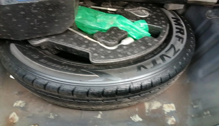 2019 Maruti Ciaz ALPHA 1.5 SHVS PETROL, Petrol, Manual, 82,231 km, tyre